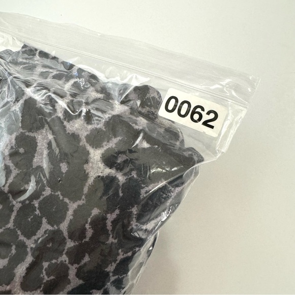 Soft Surroundings Women’s XS Felina Leopard Print Zip Turtle Neck Tunic Sweater - Picture 15 of 15